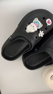 รายละเอียดสินค้า รองเท้าหัวโตผญ รองเท้าแตะหญิง รองเท้าแตะหัวโต รองเทัาแตะหญิง รองเท้าหัวโต รองเท้าแตะ เพิ่มความสูง 4cm นุ่มสบาย สไตล์เกาหลี รายละเอียด - มีให้เลือก 2 สี เขียว ขาว - อะไหล่มี 3 แบบ อวกาศ หมี/กระต่าย พิกเรต - ความสูง 2เซนตร - นุ่มเท้าใส่