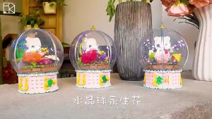 OKEYBELI Mainan Brick Balok astronot / Mainan untuk Dekorasi Meja Hadiah Ulang Tahun / Musik Box Nano Blok N08