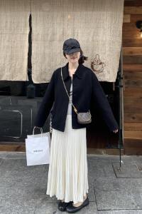 กระโปรงยาวผ่าหน้าทรงหางปลาถักนิตติ้งเนื้อหนาสีขาว Nabi สำหรับผู้หญิงในฤดูใบไม้ร่วงและฤดูหนาว กระโปรงทรงเอเข้ารูปสีพื้น