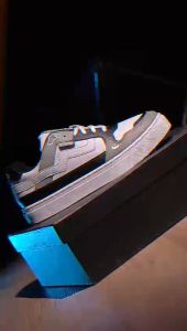 Sepatu Pria Sneakers Khamzo D18 Terbaru Sepatu Casual Cowok Kekinian Sport Running