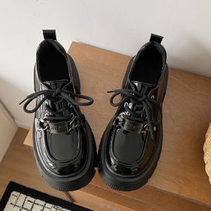 Deep-Bottomed Black Motorcycle-Style Womens Shoes with Platform Sole and Metal Details New 2024 Style for Youth