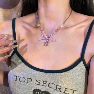 OUKECHUN สร้อยคอรูปหมีสีชมพูสำหรับผู้หญิง 2025 สร้อยคอโซ่กระดูกไหปลาร้าสไตล์ Y2K หวานและเท่ โซ่กระดูกไหปลาร้าแบบลำลอง