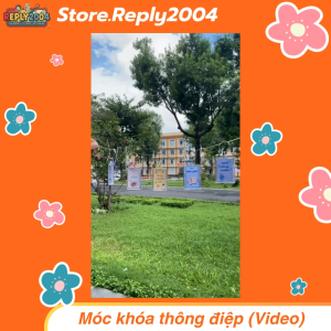 Móc khoá thông điệp kèm móc Charm nhiều màu sắc đa dạng mẫu mã với những thông điệp ý nghĩa tình cảm.