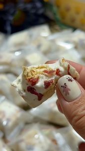 Fasimiyu ขนมจีน ขนมอบรสชาตินม 100g/250g/500g หอมนมเหนียวนุ่ม ขนมอบแครนเบอร์รี่ ขนมอบสํานักงาน