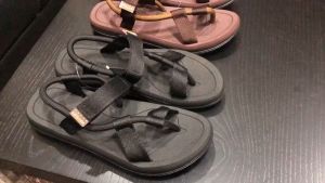 รองเท้าแตะรัดส้น สไตล์ญี่ปุ่น Sandals SD40 ชาย หญิง - Black (สินค้าพร้อมส่งจากไทย)