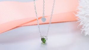Lohaspie Đồ Trang Sức Bất Rắn Sterling Bạc 925 Mặt Dây Chuyền Tự Nhiên Chrome Diopside Mặt Dây Chuyền Vòng Cổ Đá sinh nhật Cho Phụ Nữ Quà Tặng Đồ Trang Sức