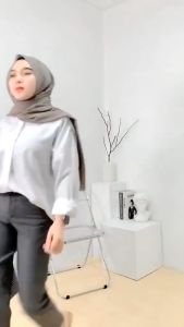 Celana Kerja Wanita: Pilihan Terbaik untuk Keperluan Kantor