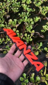 EMBLEM MOBIL AVANZA EKSTERIOR TOYOTA VARIASI TIMBUL 3D BAHAN FIBERGLASS