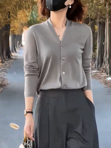 QINGNAER | Simple and Elegant V-Neck Slimming Big Size Womens Cardigan