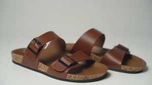 Christian Bale GAVINO Sandal Pria Dewasa Kekinian Sendal Selop Gesper Ban Dua Casual Birken Terbaru