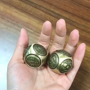 HealthyHue ของเล่นคลายเครียดทรงลูกบาศก์ลูกบาศก์คลายเครียดของเล่นสำหรับผู้ใหญ่หกหน้าให้โชคดีสี่ครั้ง