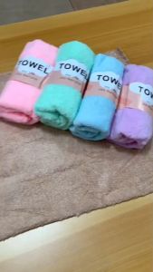 เช็ดหน้า ผ้าขนเป็ด 30x57cm สีพื้น ขอบหยัก ซึมซับน้ำ