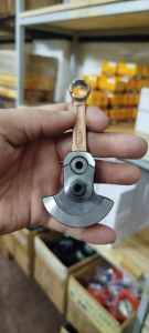 Tay Dên ( Trục Khuỷu) Máy Cắt Cỏ 330 TL 33 TU 33
