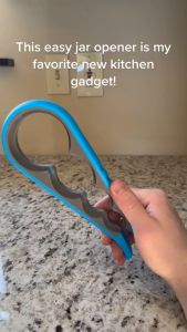 <BUATAN MALAYSIA> RAYACO Kitchen 4In1 Can Lid Opener Jar Cover Twister Pembuka Tin Makanan CapScrew Bottle Opener Easy Grip Tin Opener 开罐头器