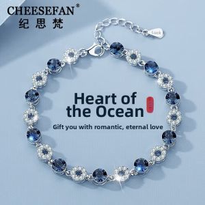 Elegant Luxury Four-leaf Clover Bracelet for Women