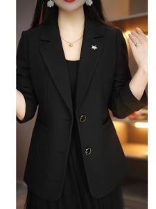 Slim Fit Black Blazer Jacket for Middle-Aged Women Spring Autumn New Style Commute Style Long Sleeve Single Button Closure