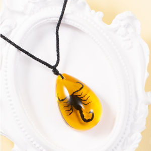 Artificial Amber Pendant Insect Specimen ChildrenS Creative Ornament Untuk Mengajar Spesimen Serangga