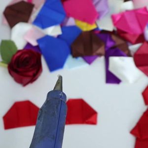 20Pcs/lot Rose Petals Semi-Finished Satin Ribbon Premade Rose Petal for Wedding Bouquets DIY Sewing Clothing Decor Accessories