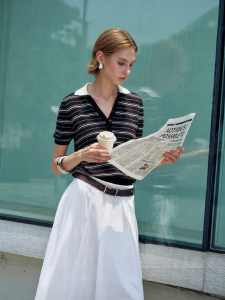 Lily | Stripe V-Neck Knit Top Short Sleeve