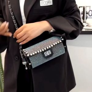 TAS SELEMPANG WANITA IMPORT / TAS SLINGBAG FASHION WANITA IMPORT / TAS BAHU KEKINIAN WANITA / TAS HANGOUT LUCU WANITA IMPORT