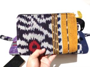 DOMPET TENUN ETNIK UKURAN BESAR