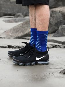 Tất xỏ ngón chạy bộ cổ cao dùng cho cả nam và nữ Meikan MK2110 vải coolmax thoáng khíbền bỉ