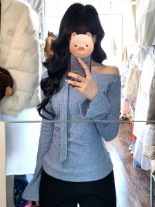 BINKAFENNY | เสื้อยืดคอกลมแขนยาวทรงสลิมฟิตสำหรับผู้หญิงในฤดูใบไม้ร่วง ทรงเข้ารูป เซ็กซี่ โชว์ไหล่ เสื้อชั้นในสีฟ้าอ่อน