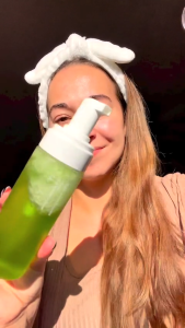 Celimax Noni Foaming Cleanser 155มล. - สูตรอ่อนโยน สารสกัดจากผลโนนิ ช่วยปลอบประโลมและผลัดเซลล์ผิว อ่อนโยน เหมาะสำหรับผิวแพ้ง่าย/ผิวมัน/ผิวแห้ง/ผิวผสม ทุกสภาพผิว ช่วยให้ผิวรู้สึกชุ่มชื้น ล้างออกได้อย่างหมดจด ทำความสะอาดอย่างล้ำลึก