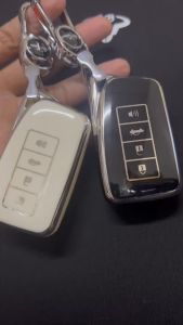 เคสรีโมทรถ LEXUS ดำเงาเส้นสีเงิน และสีขาวเส้นสีเงิน ดูเรียบหรู (Black Silver-Line TPU Key Case) แบบ LEXUS Key ES200 และ IS/ES250 NX200 GS300 IS300 มี 3 และ 4 ปู สำหรับการดูแล Smart Key นอกจากนี้ยังมีราคาต่ำสุด