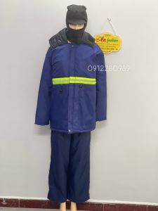 Đồ bảo hộ dùng trong kho đông lạnh -25 độ có gắn phản quang mặc siêu ấm_ Hình chụp thật