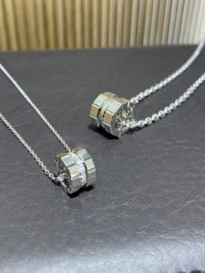 New Small Ice Cube Pure Silver Necklace Mens No Diamond White Gold Lockbone Chain Womens Simple Star Zhu Yilong Jewelry