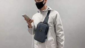 Túi Đeo Chéo đựng Ipad Cao cấp Chất Liệu Vải Polyester Nhiều Ngăn Tiện Dụng Bền Đẹp Và Chống Nước