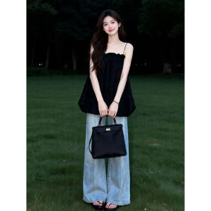 Homecore | Fashionable Korean Style Black Sleeveless Crop Top