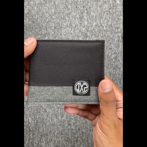 QXZ94 Dompet Pria Kulit Kanvas Pendek Lipat Kartu Polos Kombinasi Hitam Abu DPTL-KV02