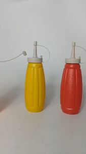 Buy-1-Take-1! 350ml Plastic Dressing Bottles Squeeze Condiments Bottle with Cap Lids
