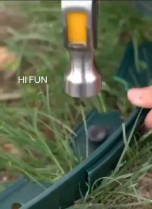 10m /5m No-Dig Landscape Edging Plastic Garden Border With 30 Anchoring Spikes for Landscaping