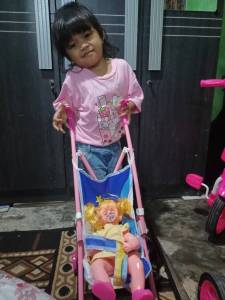 COD Mainan Dorongan Stroller Anak + Boneka Cewe Bisa Nanggis (Uk Stoller Besar)
