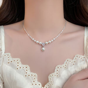 Womens Pearl Necklace Silver Fragments Heart Pendant Jewelry Luxury Minimalist High-End Clavicle Chain Fashion Accessories
