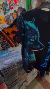 BAJU KAOS SERIGALA/T-SHIRT THE WOLF/KAOS BERMOTIF SERIGALA API/ATASAN PAKAIN PRIA DISTRO OUTIFT PRIA WANITA TRENDY TERLARIS TERMURAH KEKINIAN/KAOS OVERSIZE/KAOS JEPANG