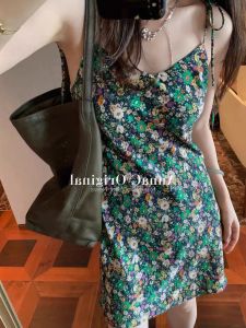 Age-Reducing Vintage Floral Sling Dress Womens Summer Stylish Niche Style Sweet V-neck Slimming Elegant A- Line Skirt
