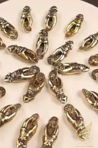 Móc Khóa Phong Thủy Càng Cua Kẹp Đồng Xu Ngũ Đế Cầu Tài Lộc Bằng Đồng Thau Móc Khóa Độc Lạ - Đồ Đồng Thuận Tâm