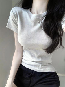 เสื้อยืดแขนสั้นคอกลมไหล่ตรงเข้ารูปสำหรับผู้หญิงเสื้อผ้าฝ้ายแท้ชิคๆสไตล์เกาหลีแมทช์ลุคง่ายแบบใหม่ฤดูร้อนปี2024