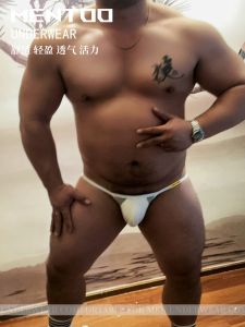 บางเฉียบ โปร่งใสเป็นพิเศษ สไตล์สปอร์ต ผู้ชาย กางเกงบ็อกเซอร์รัดรูป แห้งเร็ว สบาย เซ็กซี่ เอวต่ํา ผ้าไหม ผ้าสามเหลี่ยม กางเกงชั้นในหญิง