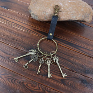 Retro พวงกุญแจโลหะวงกลมแหวนคอสเพลย์เข็มขัดยุคกลางเสื้อผ้าอุปกรณ์เสริม Renaissance สไตล์พวงกุญแจสําหรับเครื่องแต่งกาย