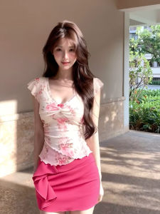 ZHILU | Lace V-Neck Flounce Sleeves Floral T-Shirt