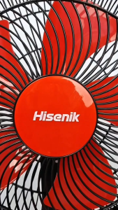 Hisenik Vita Fan Kipas Angin Berdiri 16Inch HKS-16PL Stand Fan 5 Daun Kipas 3 Kecepatan LOW MED HIGH