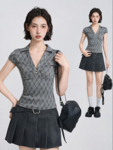 BAIDAIFEI | Áo Thun Polo Cổ Trụ Họa Tiết Caro Tay Ngắn Ôm Sát Màu Xám