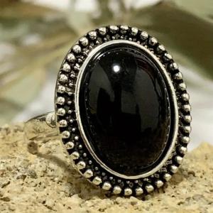 Huitan Vintage Women Ring Silver Color Simple Design Party Inlaid Black Stone Bohemian Jewelry for Lady Retro Metal Accessories