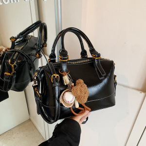 Fashionable Oil Wax Leather Bucket Bag Womens Crossbody Handbag Versatile Durable Soft PU Leather Zipper Closure Casual Style