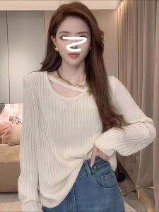 Áo Len Dệt Kim Dài Tay Cỡ Lớn Kiểu Pháp Cho Nữ Mùa Thu Mới Thiết Kế Cảm Giác Nhỏ Đa Năng Giảm Béo Áo Lót